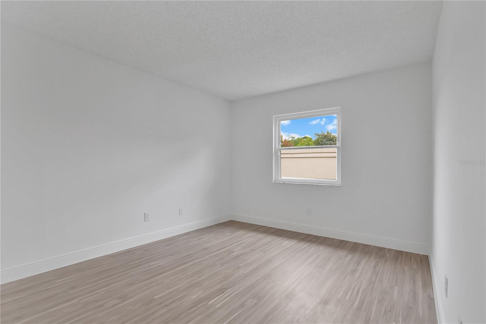 Image 11 of 29 For 2653 Whalebone Bay Drive