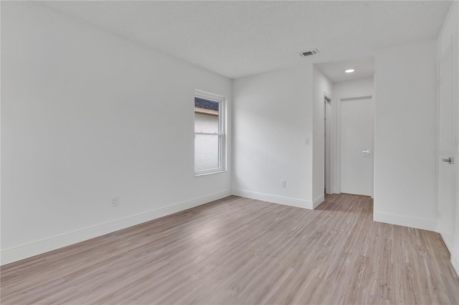 Image 17 of 29 For 2653 Whalebone Bay Drive