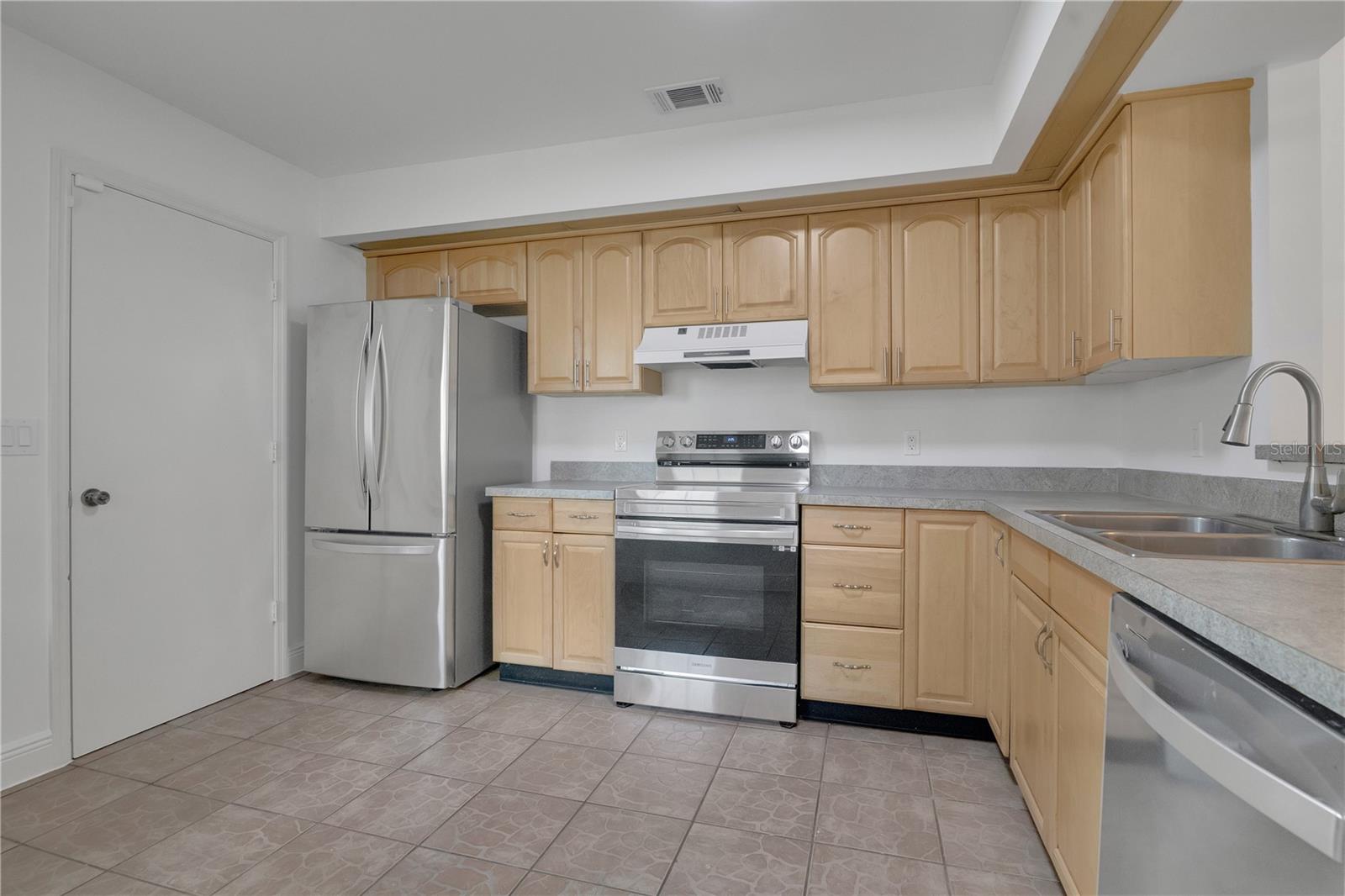 Image 8 of 29 For 2653 Whalebone Bay Drive