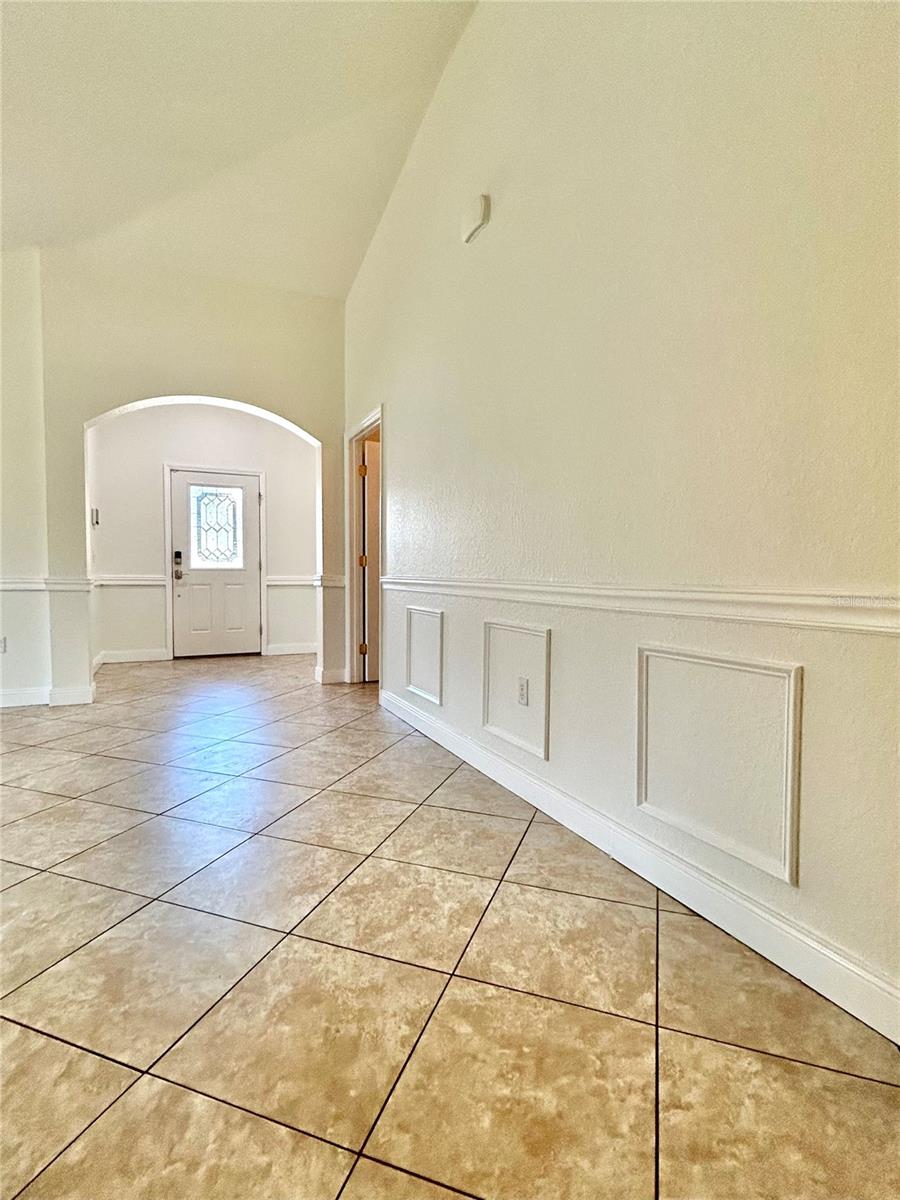 Image 11 of 35 For 5753 Woodruff Way