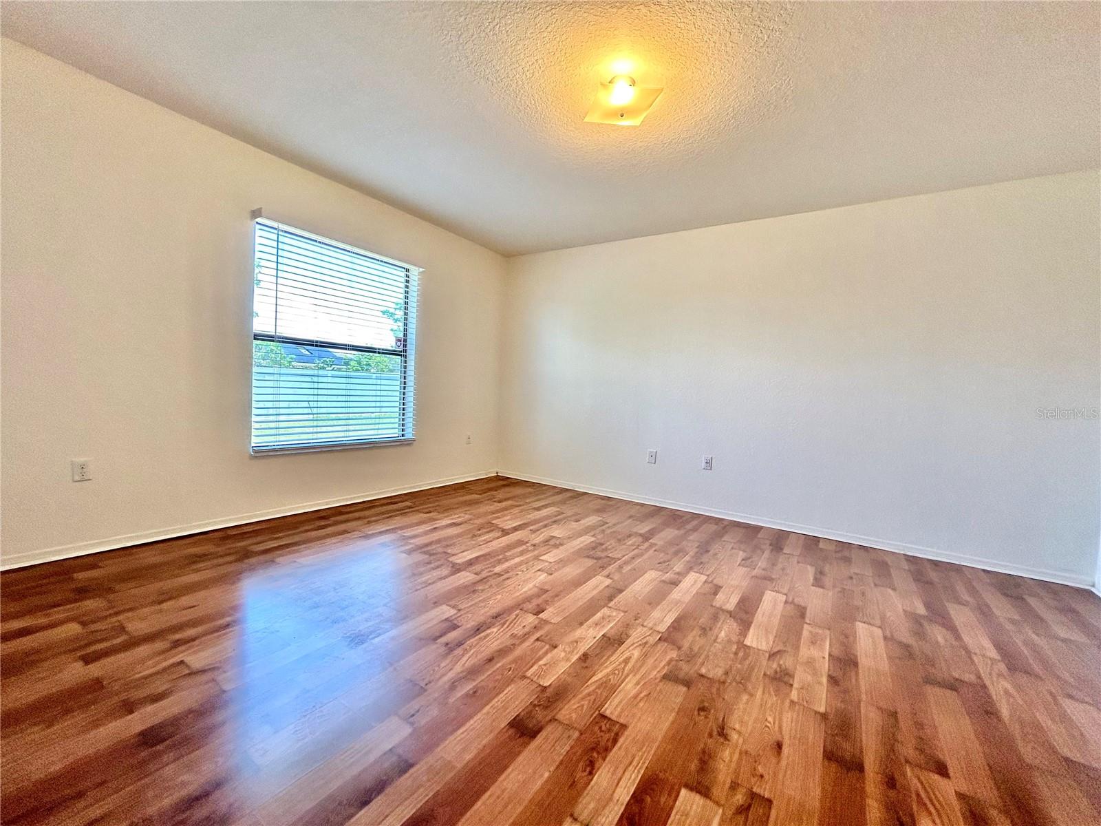 Image 17 of 35 For 5753 Woodruff Way