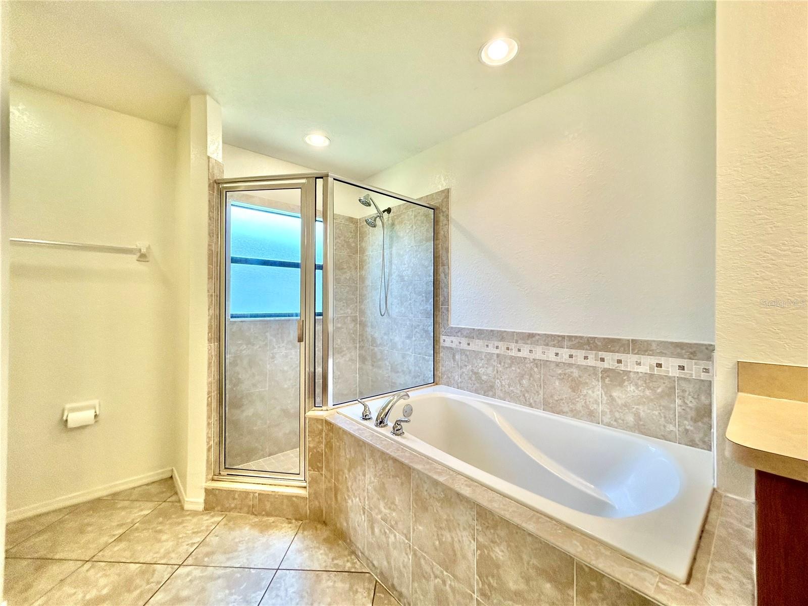 Image 26 of 35 For 5753 Woodruff Way