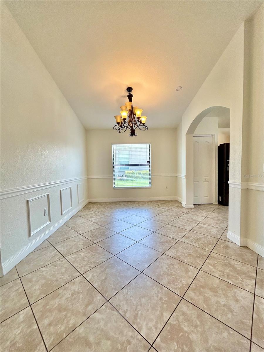 Image 9 of 35 For 5753 Woodruff Way