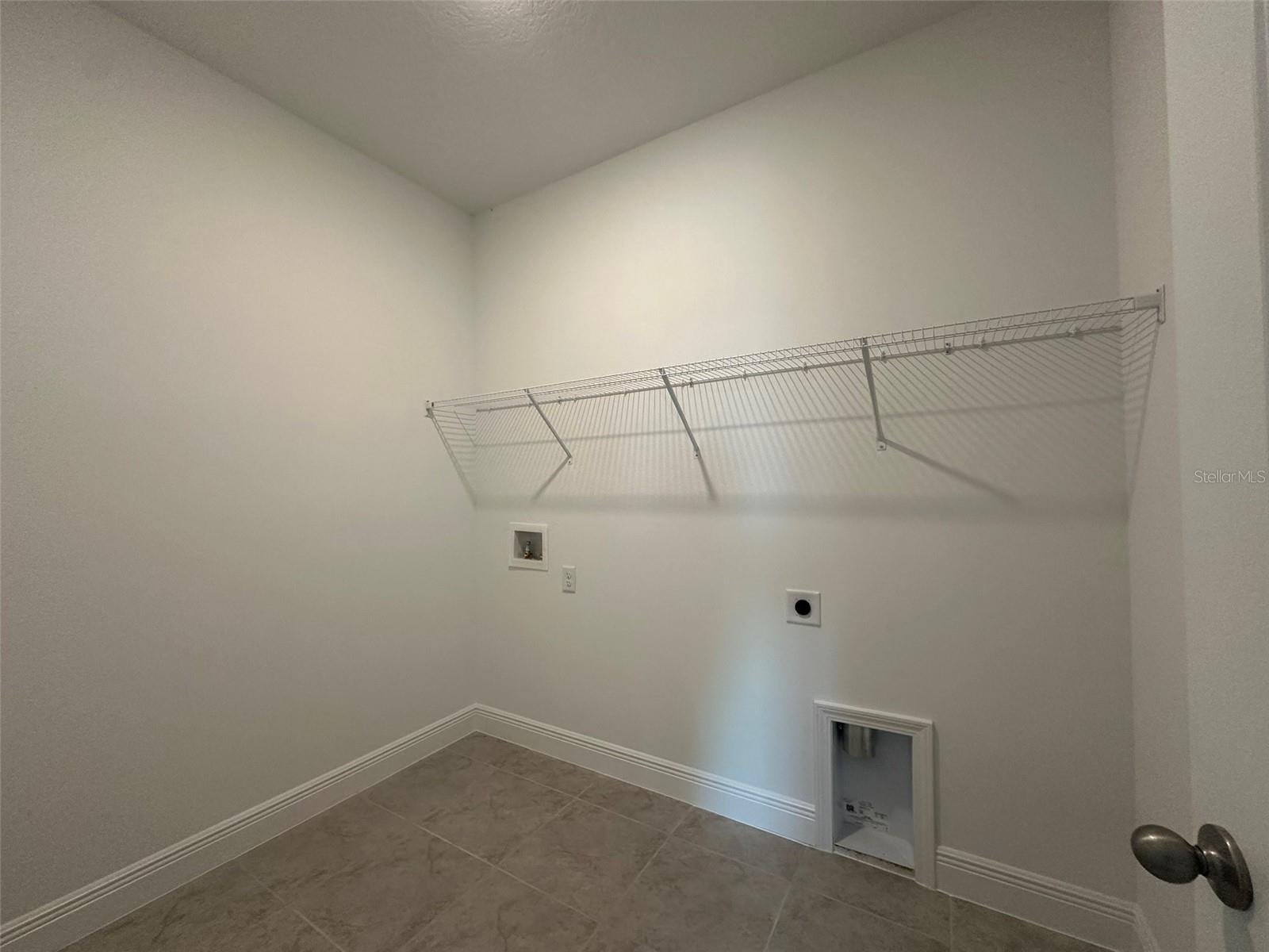 Image 15 of 28 For 2344 Juniper Berry Drive Street