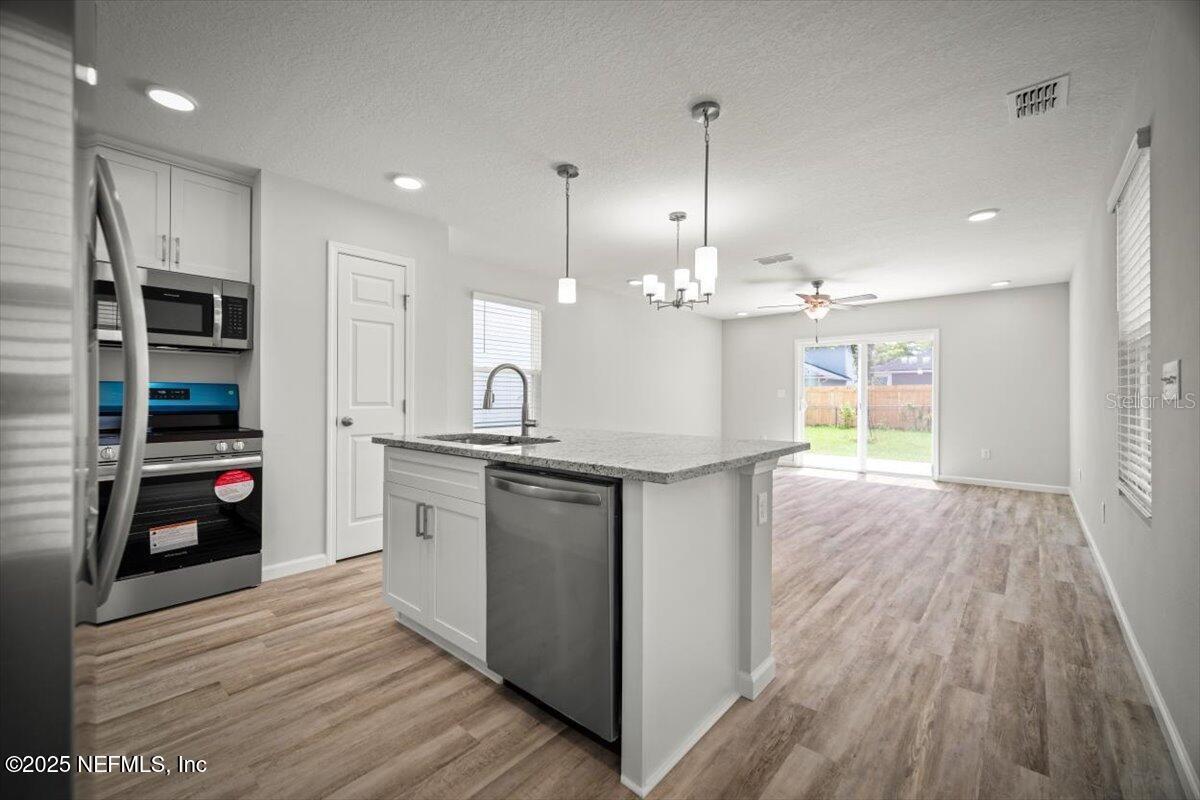 Image 3 of 15 For 8192 Dandy Avenue