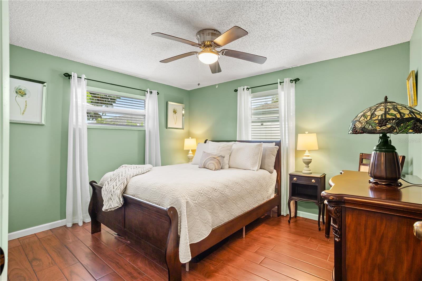 Image 20 of 37 For 7837 Edinburgh Drive