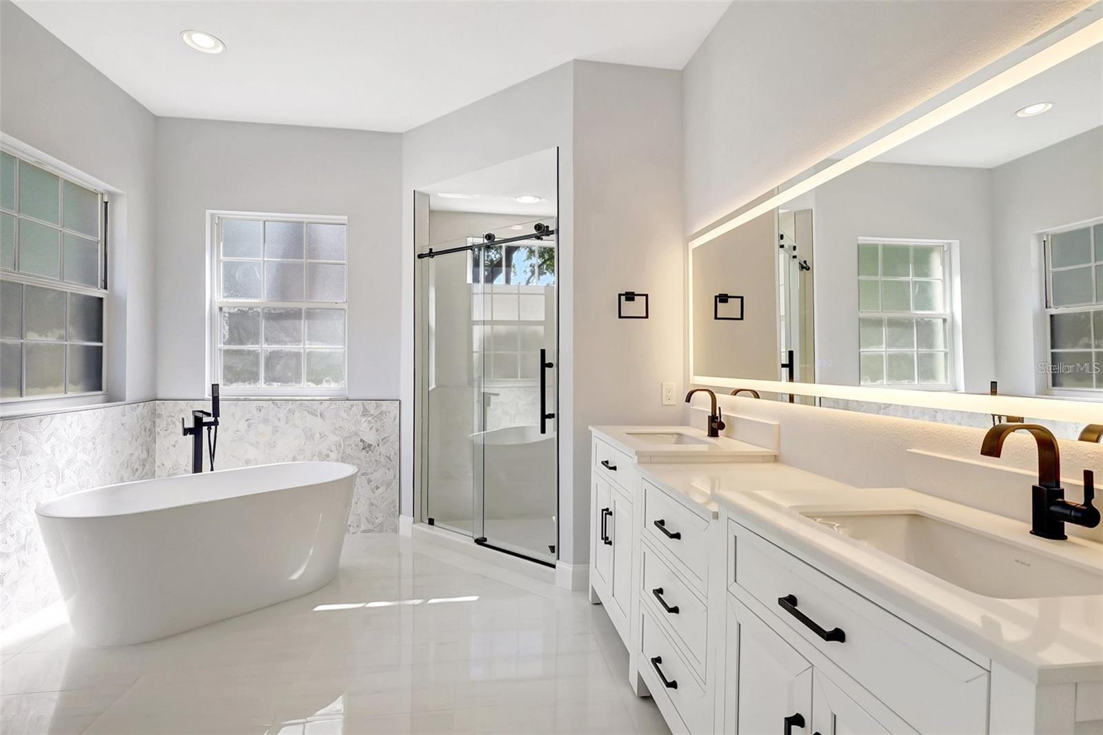 Image 17 of 36 For 11019 Pine Lilly Place