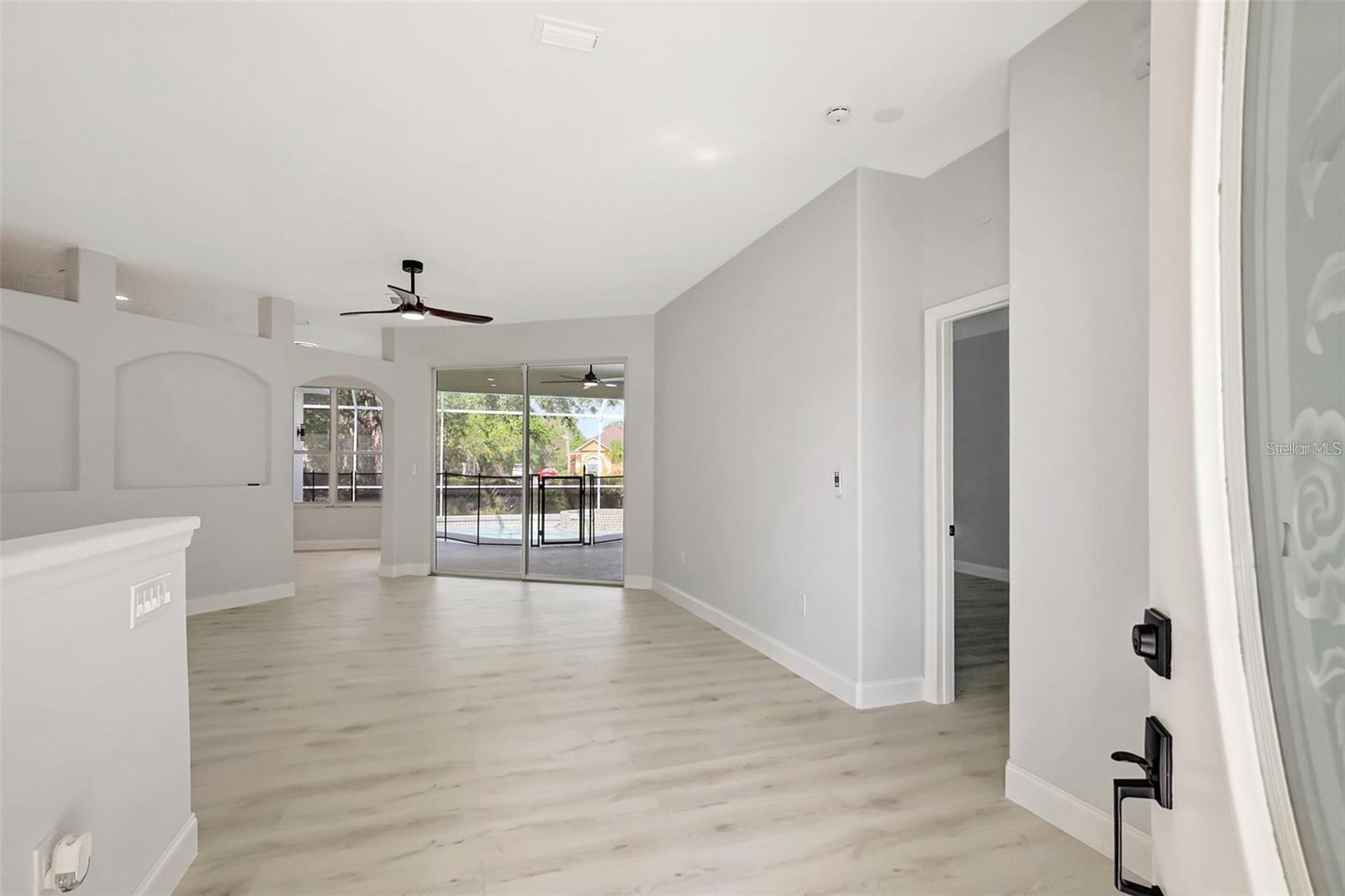 Image 3 of 36 For 11019 Pine Lilly Place