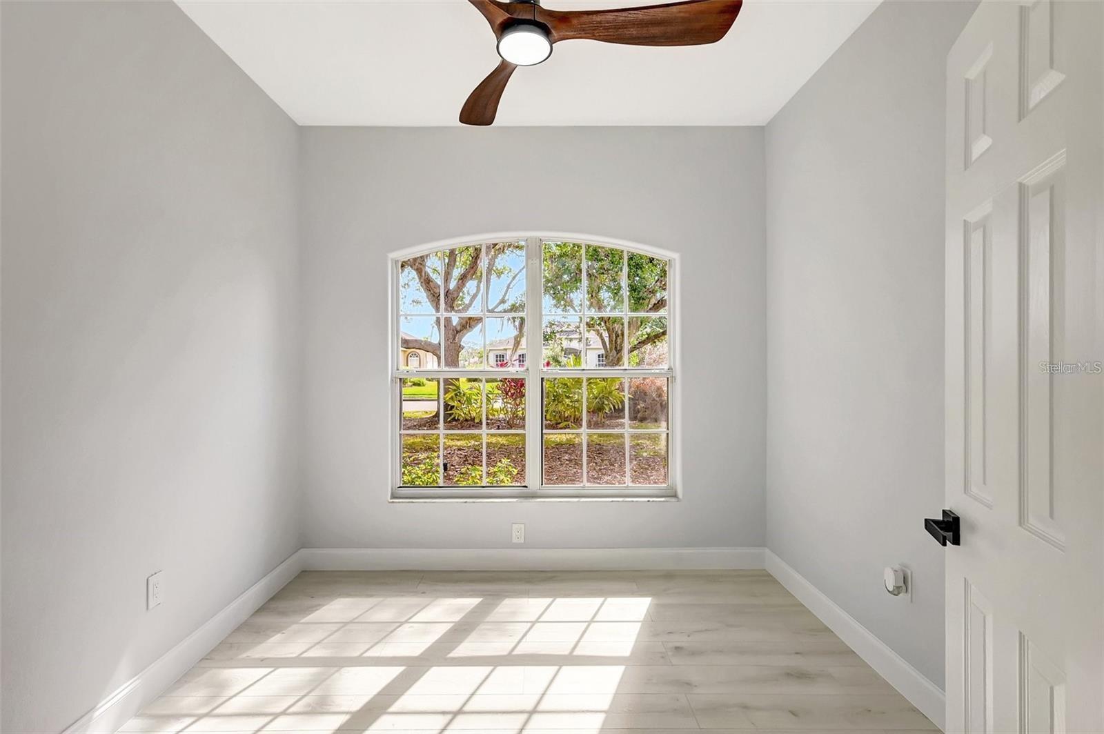 Image 6 of 36 For 11019 Pine Lilly Place