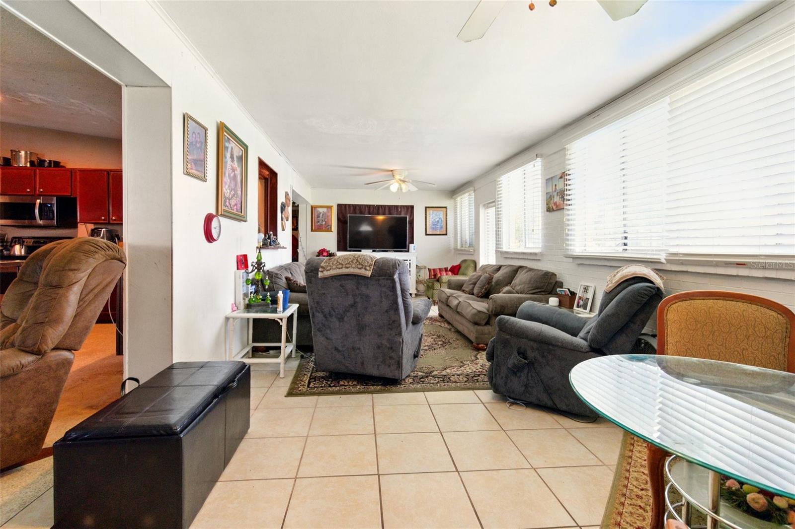 Image 16 of 24 For 2504 Caribbean Court