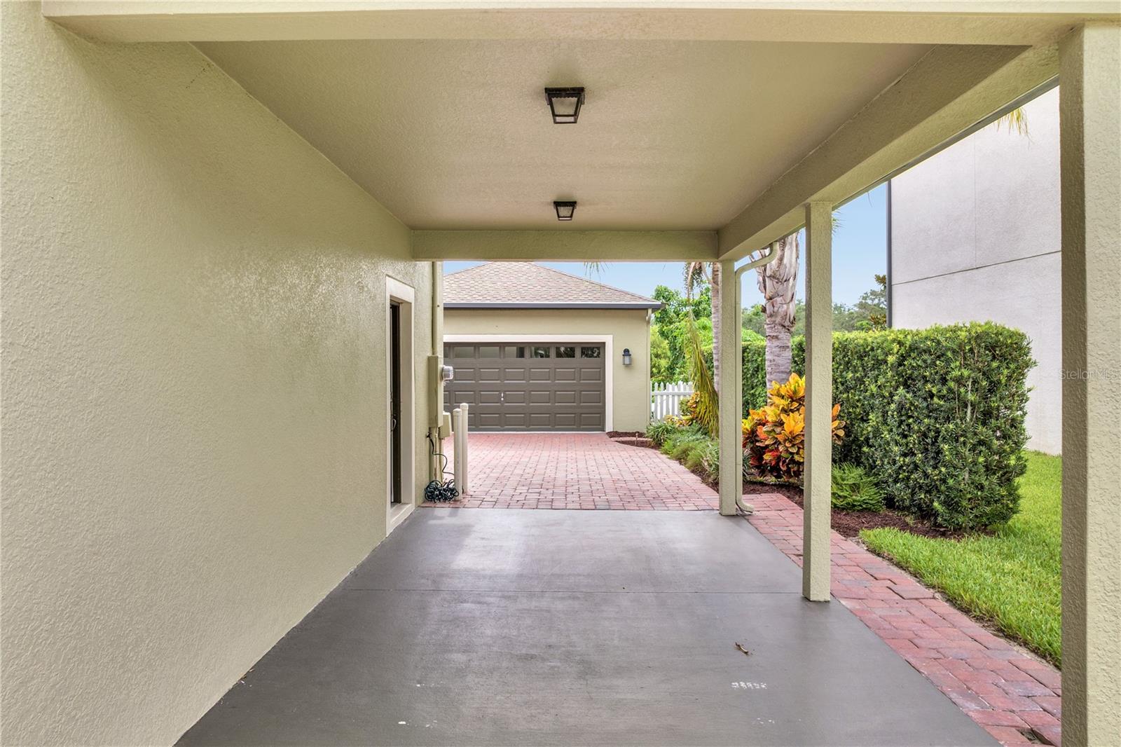 Image 9 of 72 For 5954 Cypress Hill Road