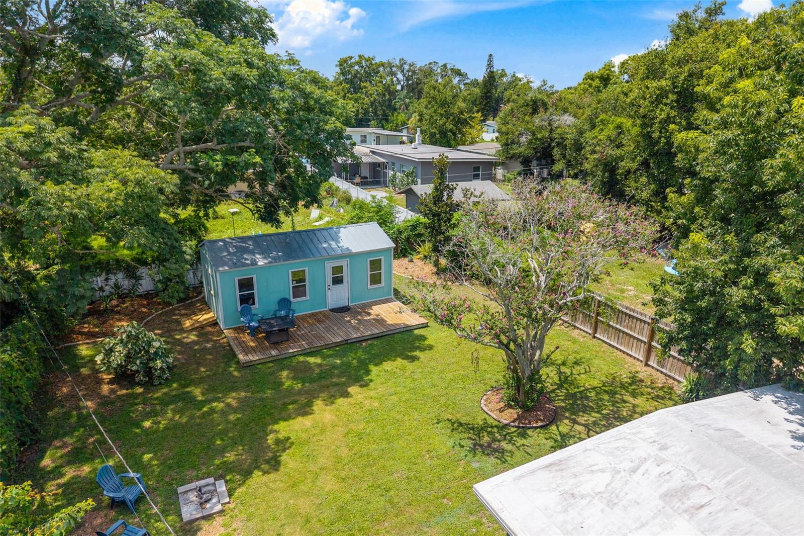 Image 5 of 30 For 734 Carew Avenue