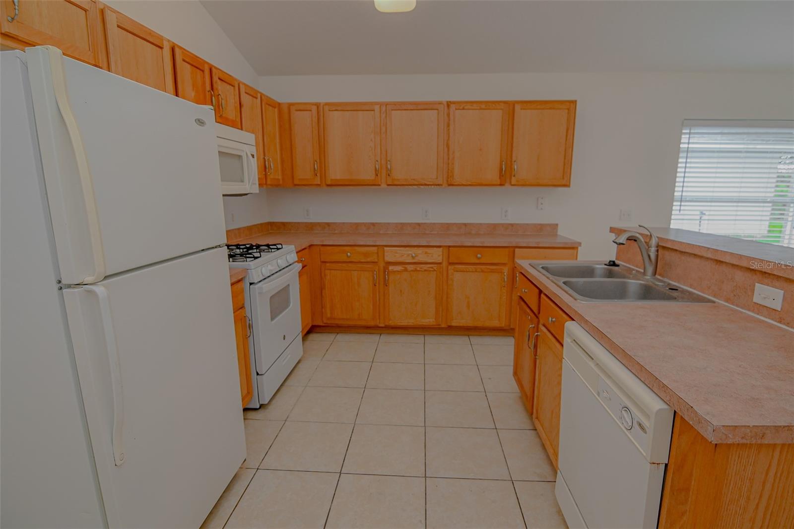 Image 6 of 23 For 928 Chanler Drive