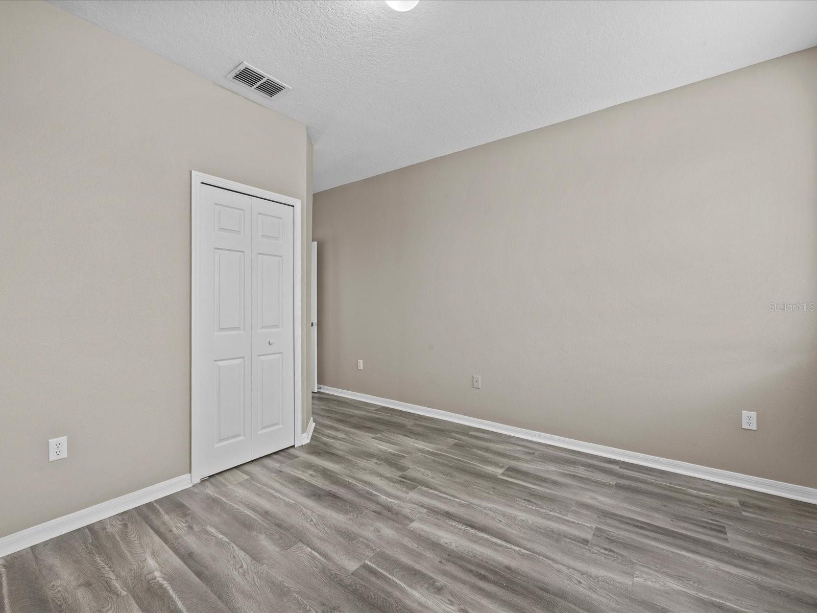Image 21 of 28 For 17509 Blessing Drive