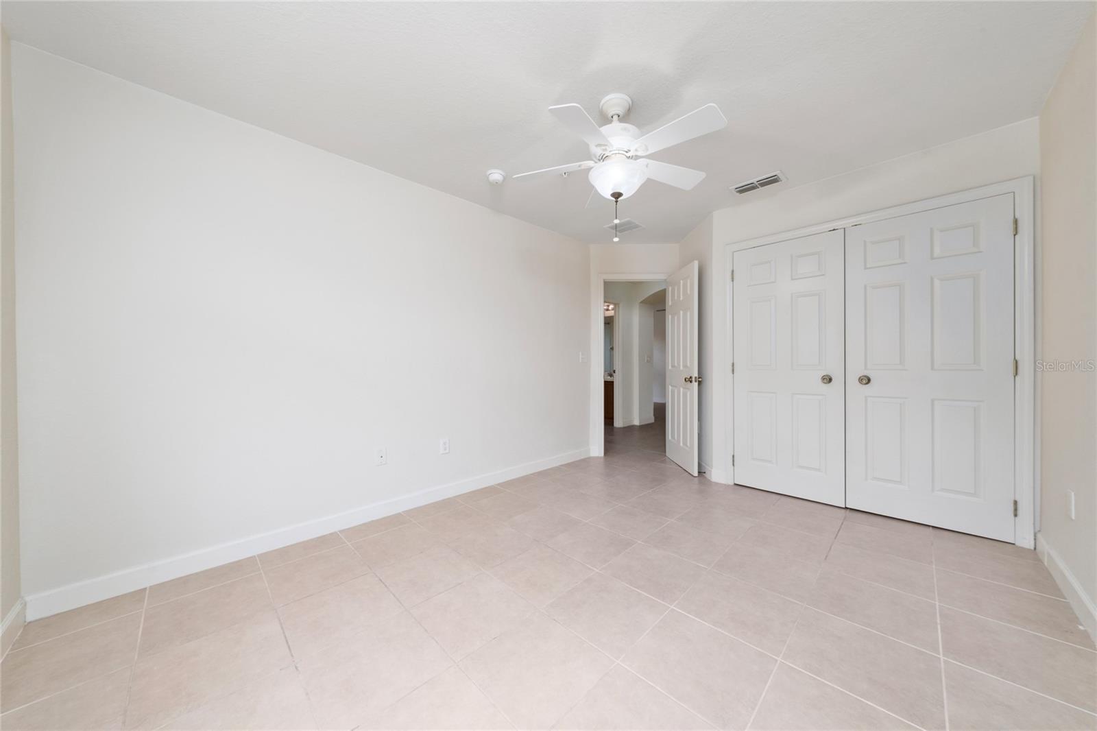Image 22 of 36 For 2970 Ashland Lane S