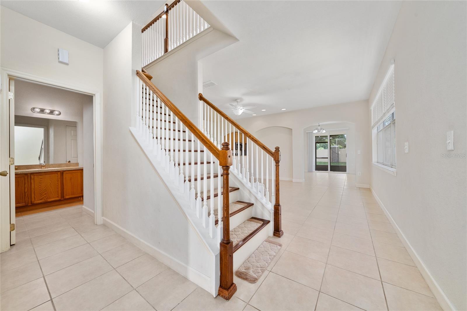 Image 4 of 36 For 2970 Ashland Lane S