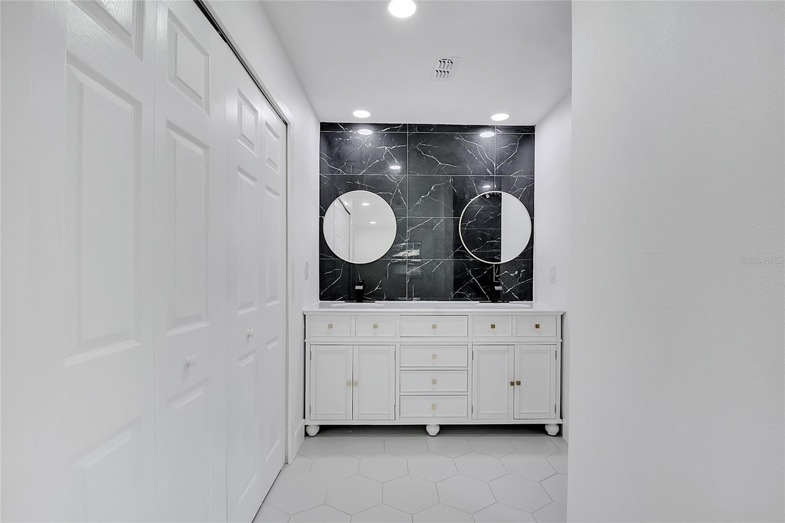Image 46 of 69 For 719 Little Wekiva Circle