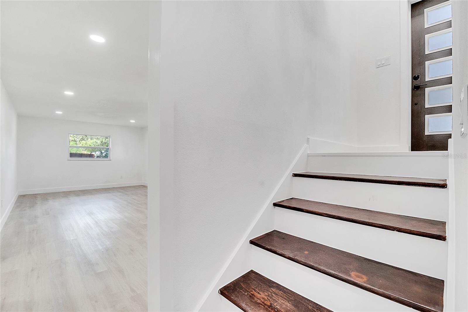 Image 7 of 69 For 719 Little Wekiva Circle