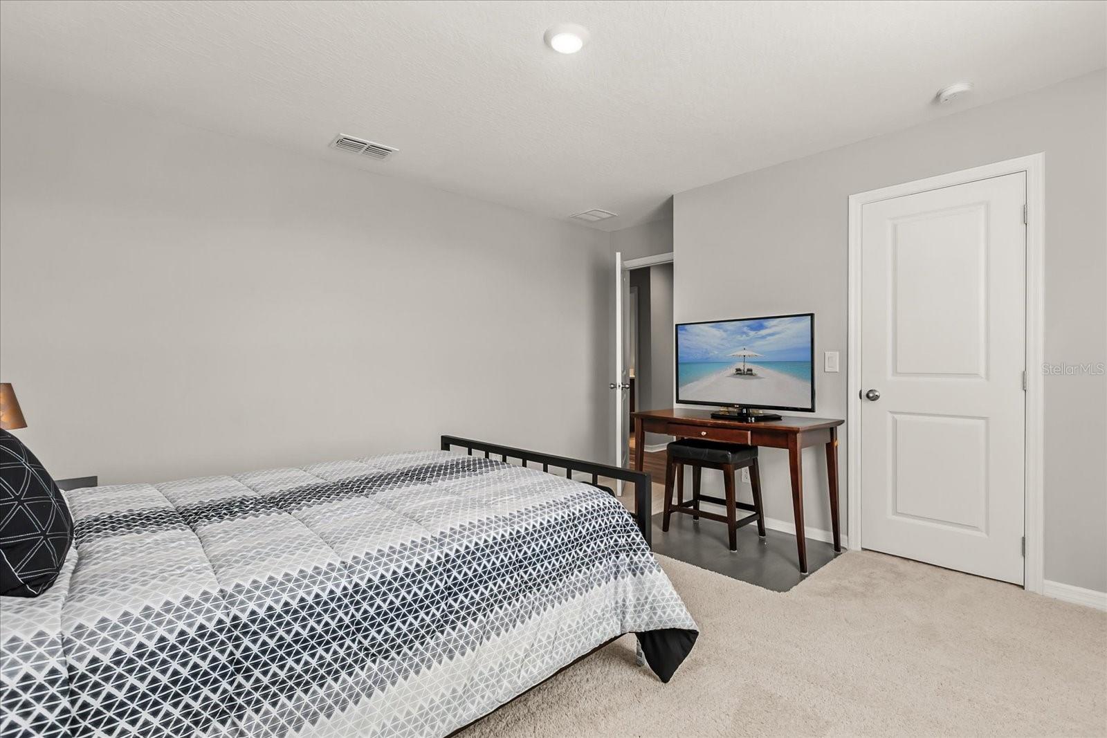 Image 31 of 60 For 2290 Endeavor Way