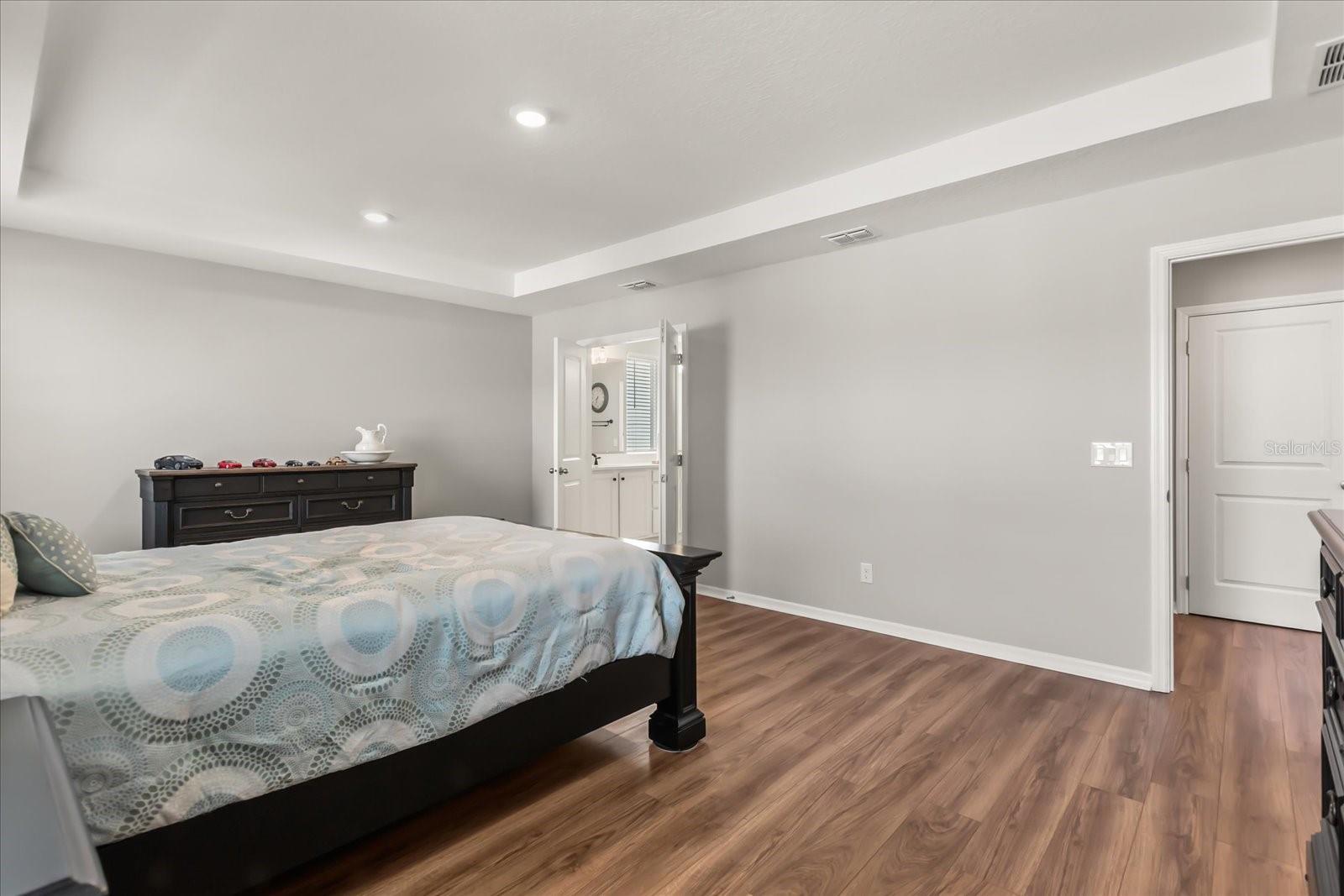 Image 40 of 60 For 2290 Endeavor Way