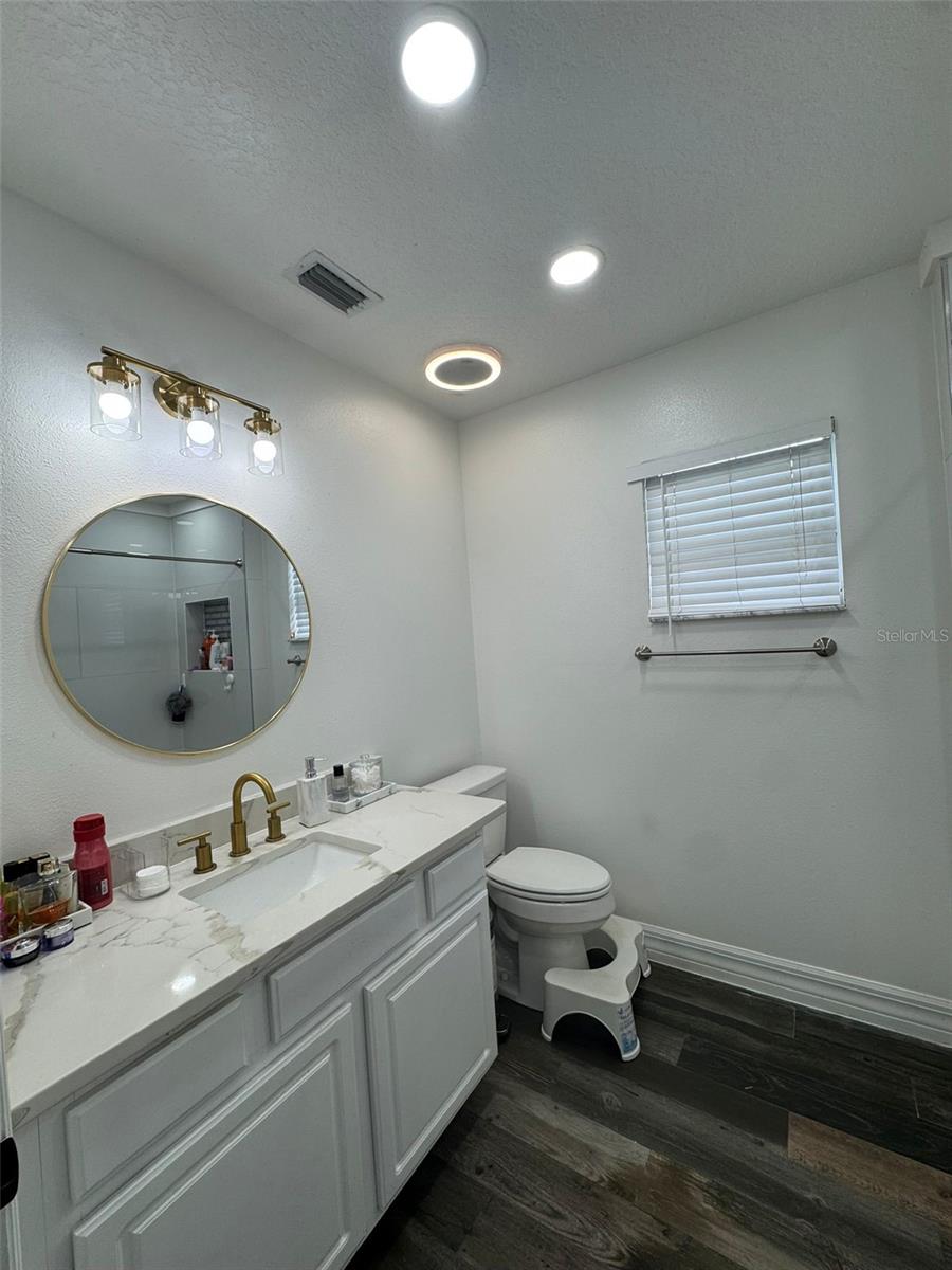 Image 20 of 53 For 162 Laurel Ridge Avenue