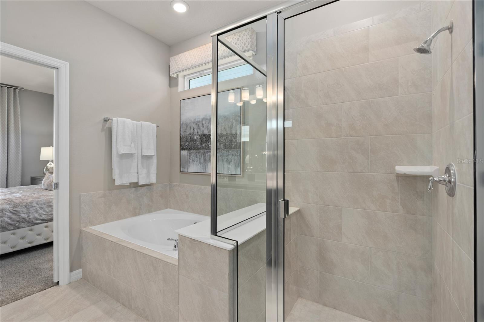 Image 17 of 30 For 15839 Cape Coral Loop