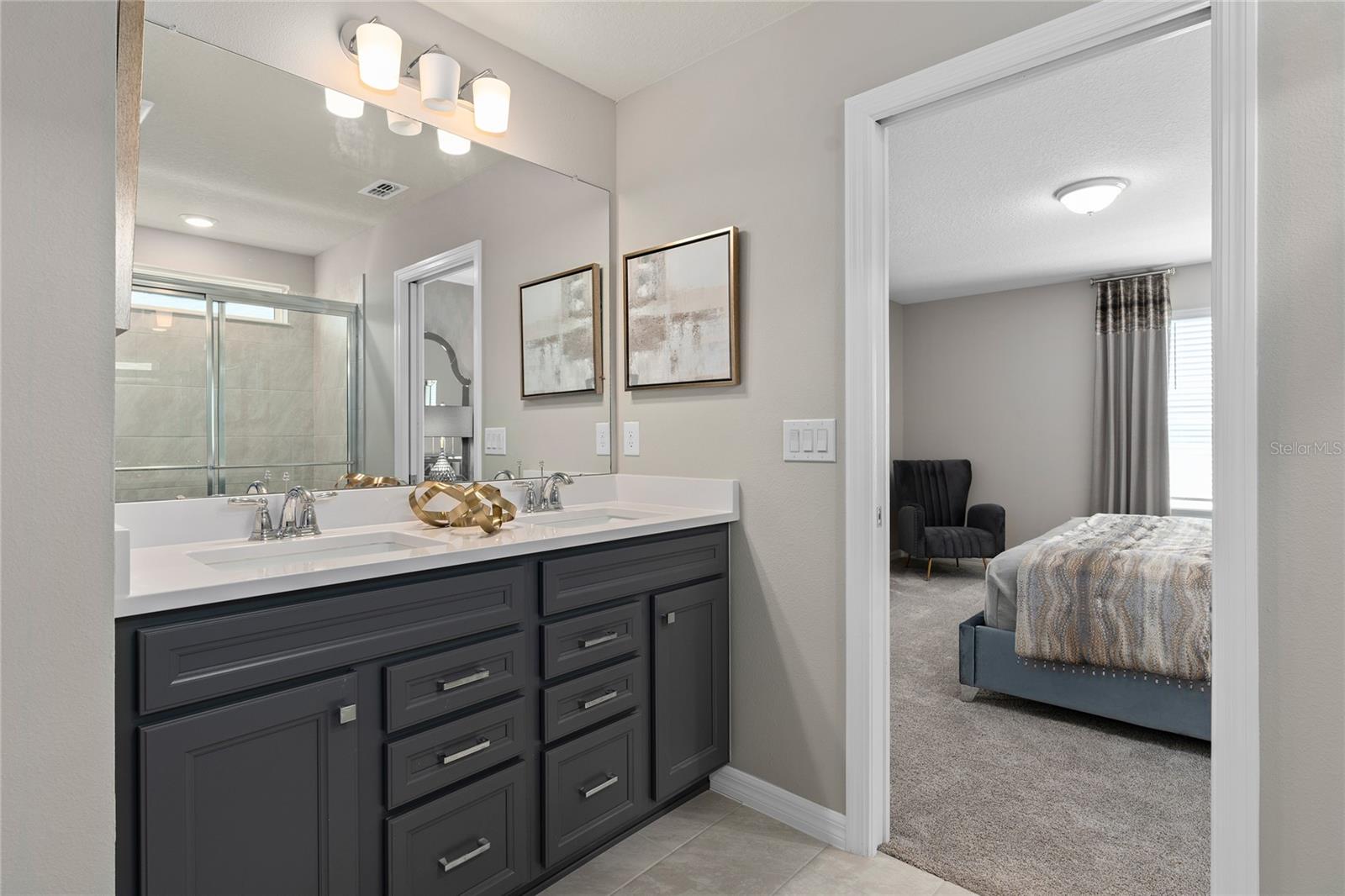 Image 23 of 30 For 15839 Cape Coral Loop