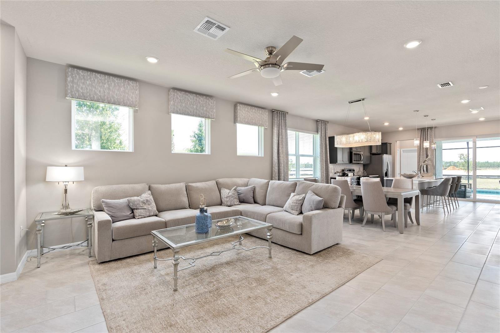 Image 4 of 30 For 15839 Cape Coral Loop