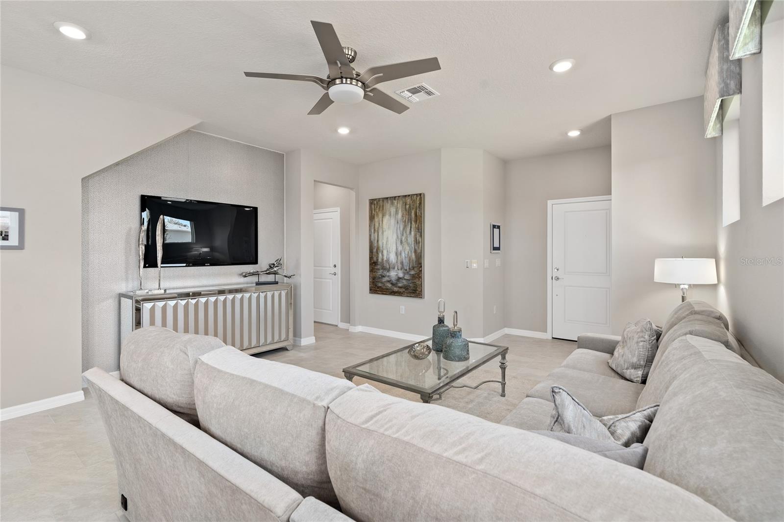 Image 7 of 30 For 15839 Cape Coral Loop