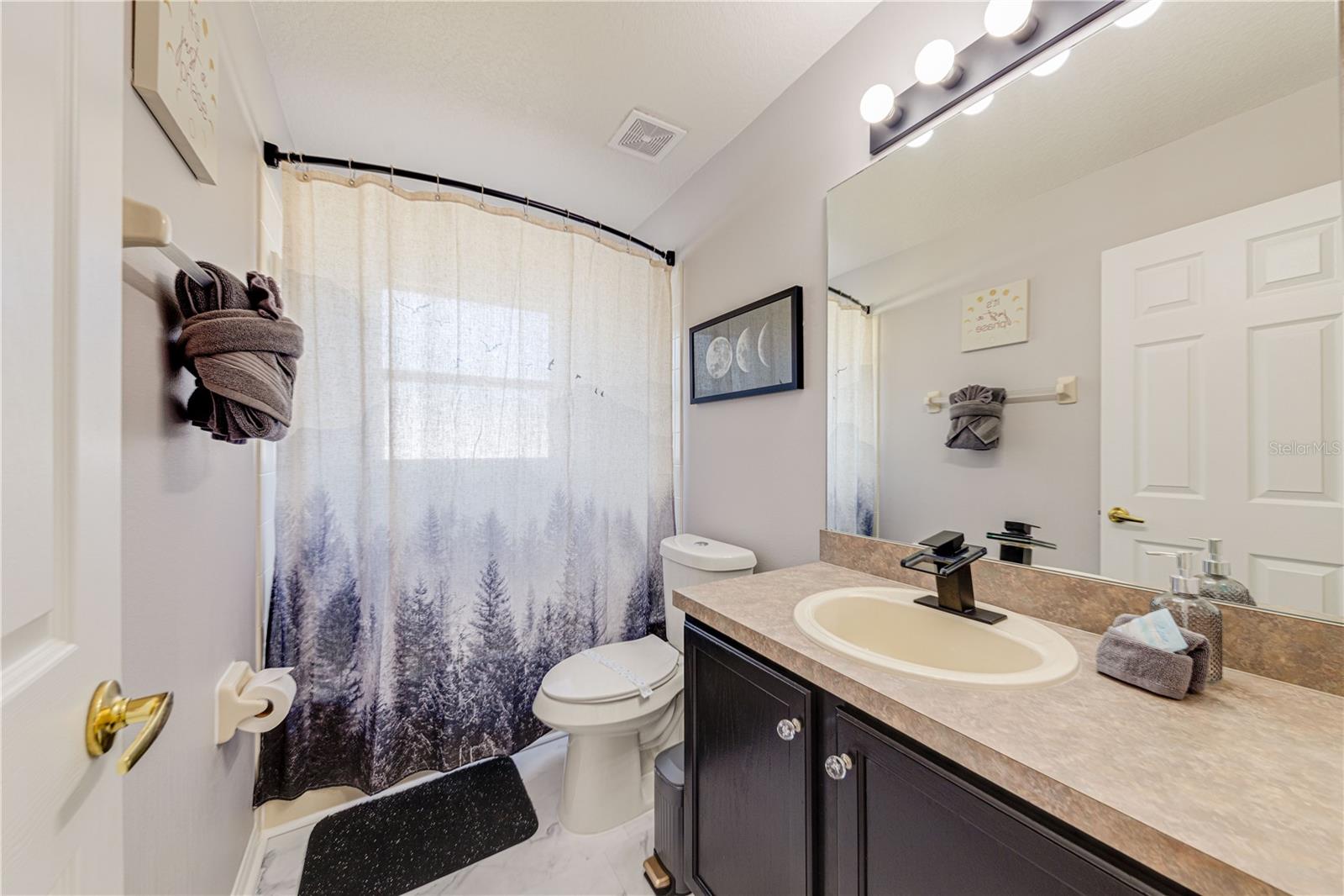 Image 22 of 61 For 680 Thousand Oaks Boulevard
