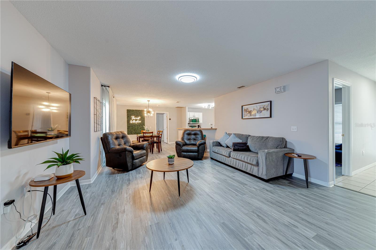 Image 25 of 61 For 680 Thousand Oaks Boulevard