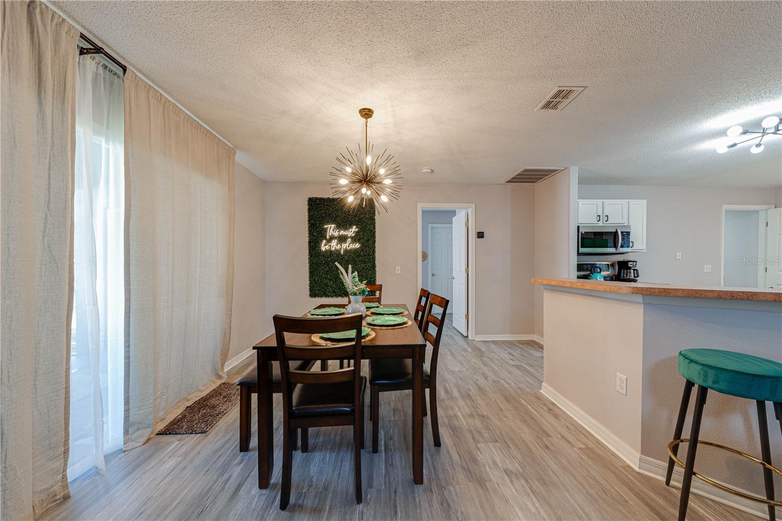 Image 27 of 61 For 680 Thousand Oaks Boulevard
