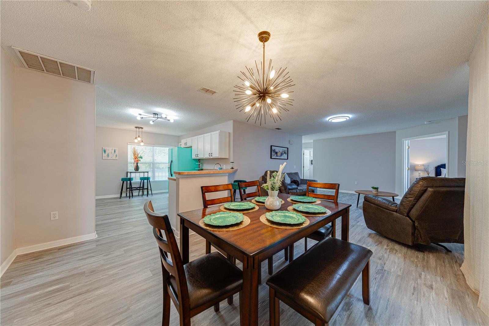 Image 29 of 61 For 680 Thousand Oaks Boulevard