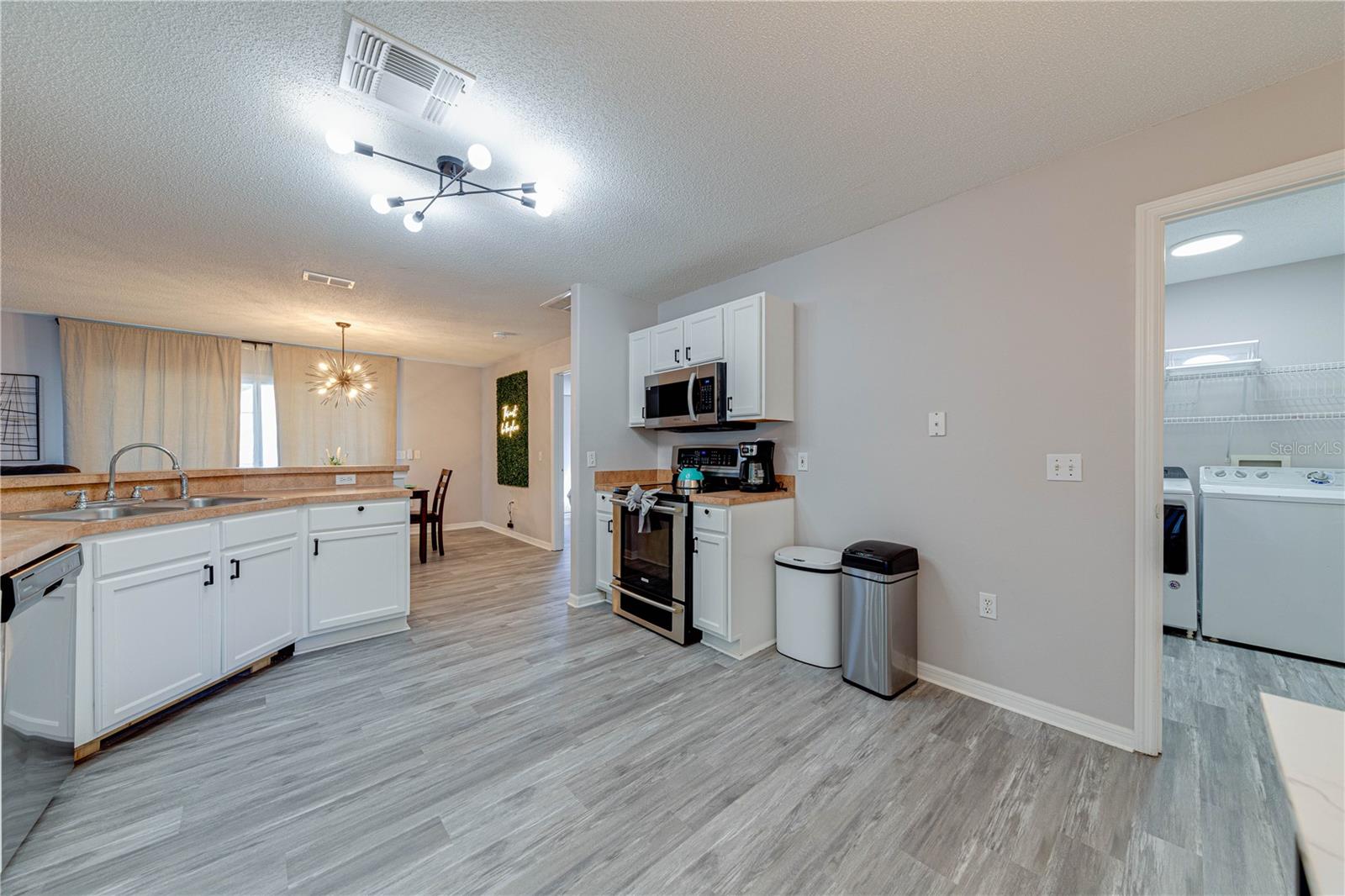 Image 32 of 61 For 680 Thousand Oaks Boulevard