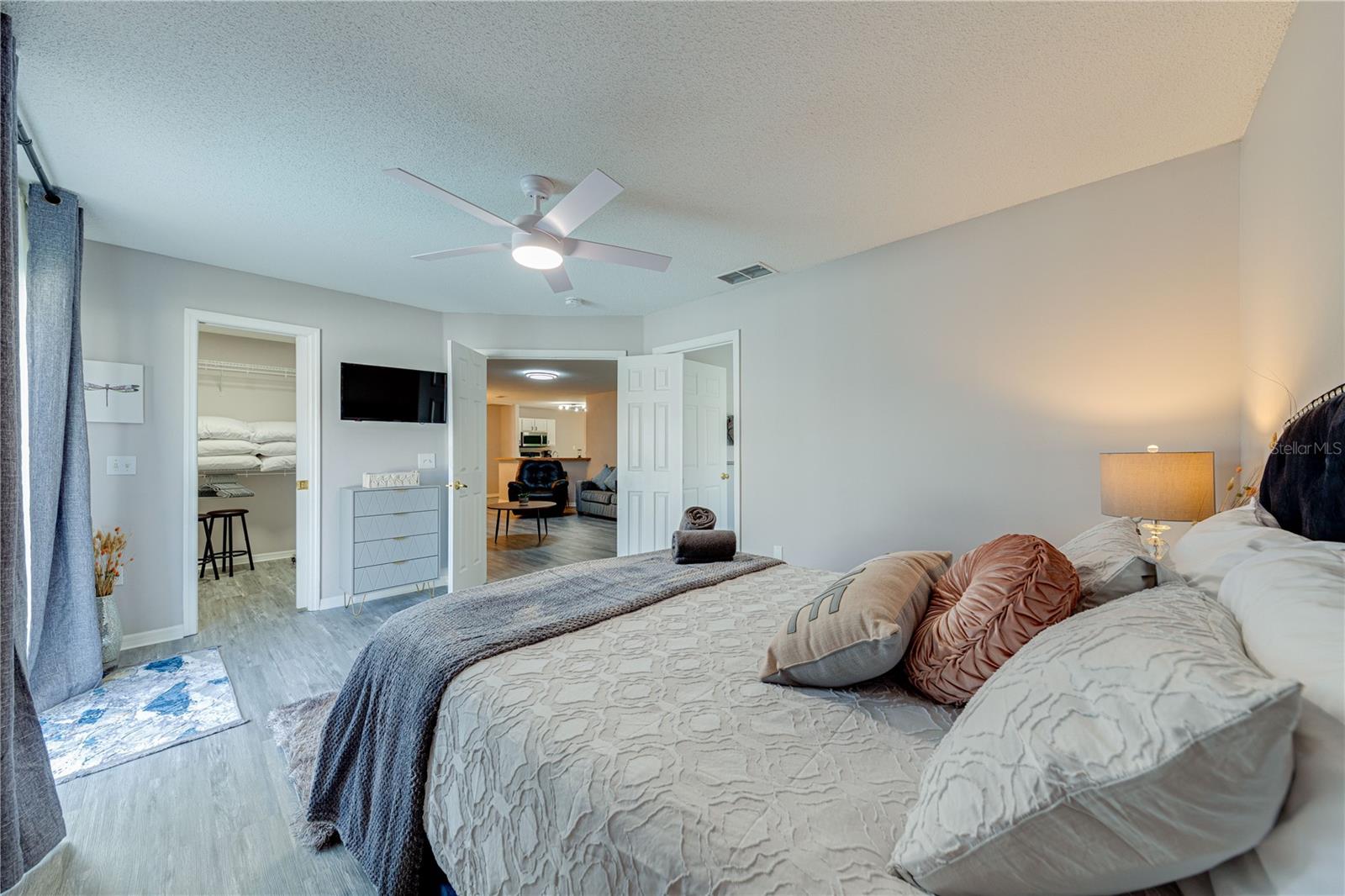 Image 38 of 61 For 680 Thousand Oaks Boulevard