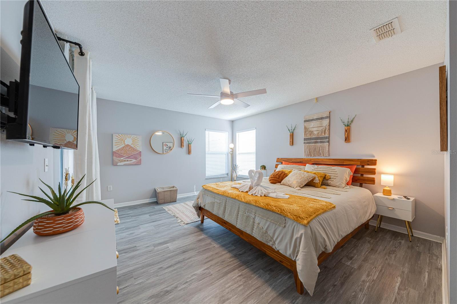Image 43 of 61 For 680 Thousand Oaks Boulevard