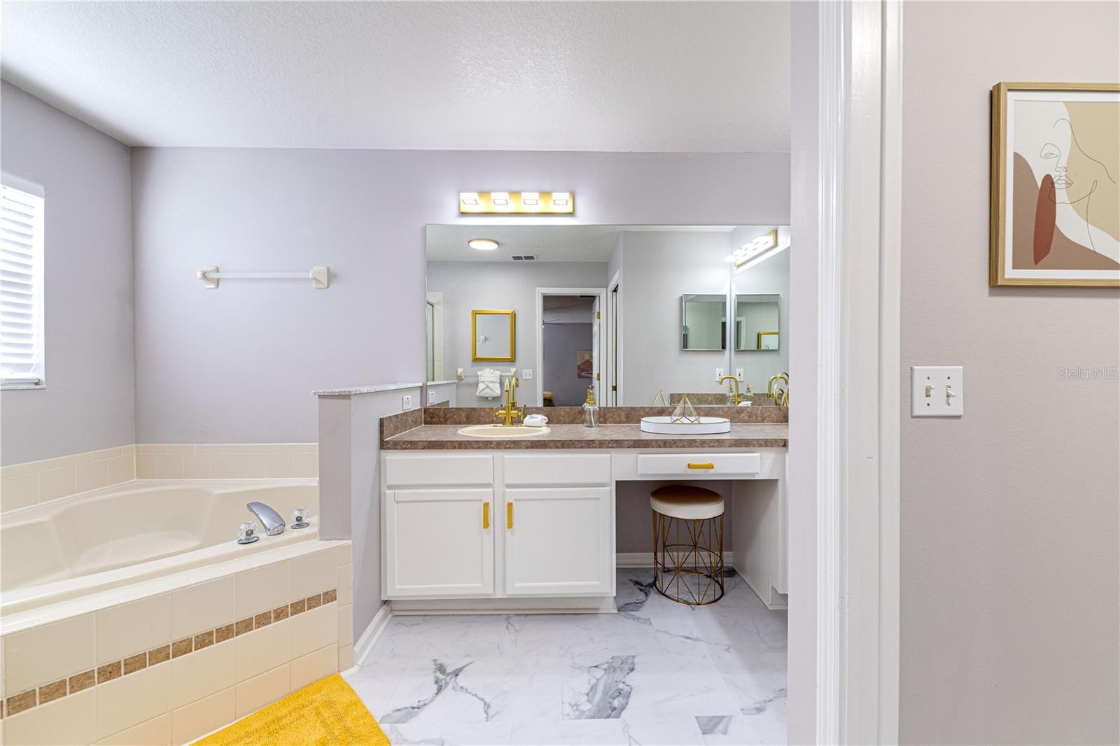 Image 46 of 61 For 680 Thousand Oaks Boulevard