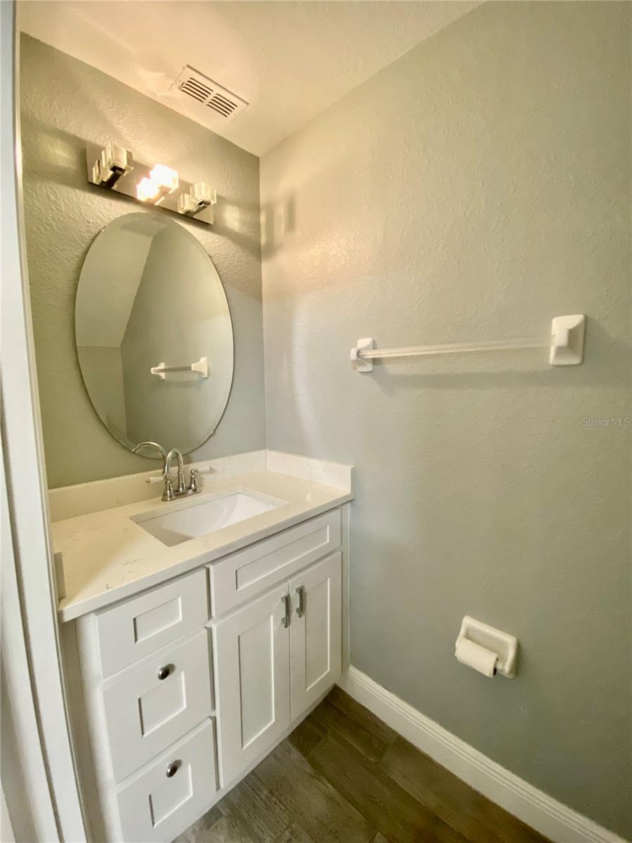 Image 8 of 19 For 6396 Daysbrook Drive 102