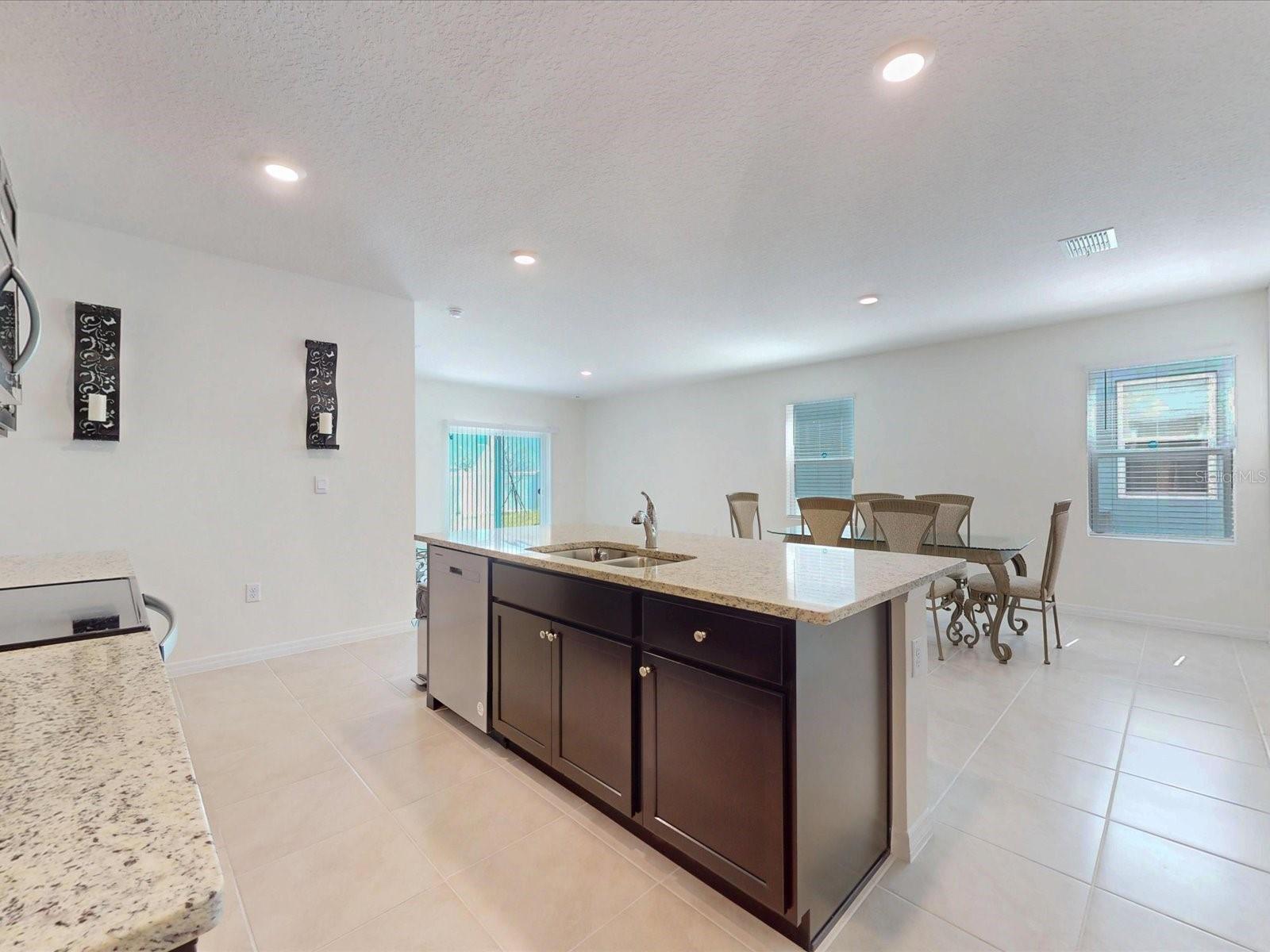 Image 10 of 43 For 931 Waterfall Boulevard