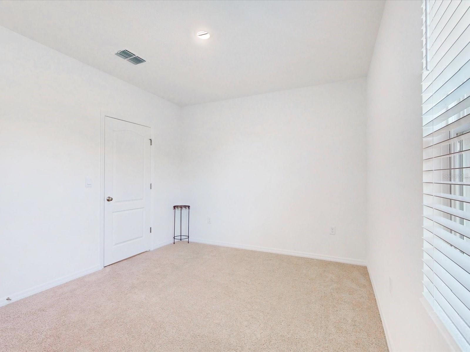 Image 16 of 43 For 931 Waterfall Boulevard