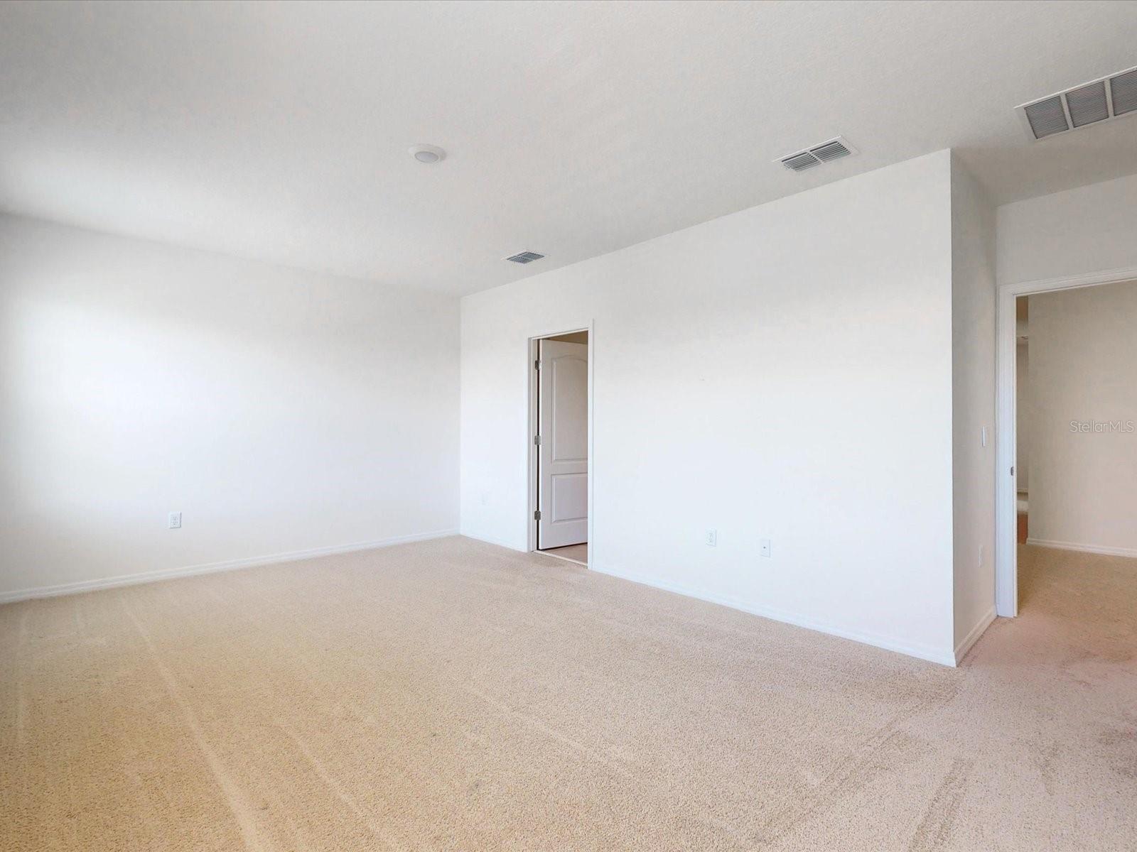 Image 21 of 43 For 931 Waterfall Boulevard