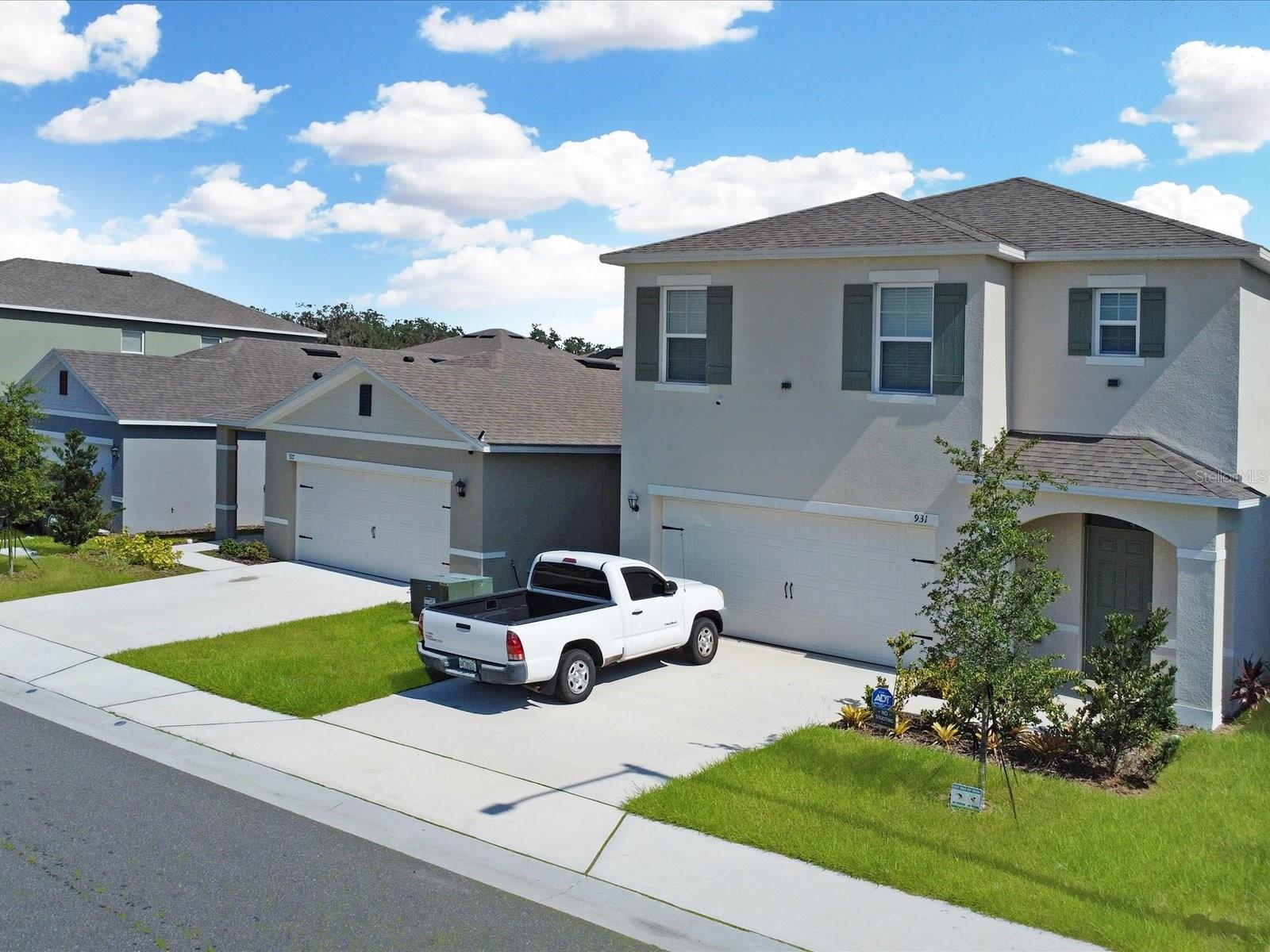 Image 3 of 43 For 931 Waterfall Boulevard