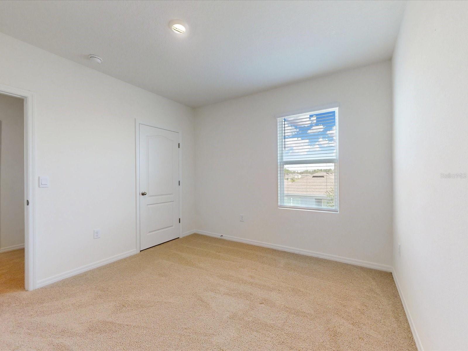 Image 34 of 43 For 931 Waterfall Boulevard