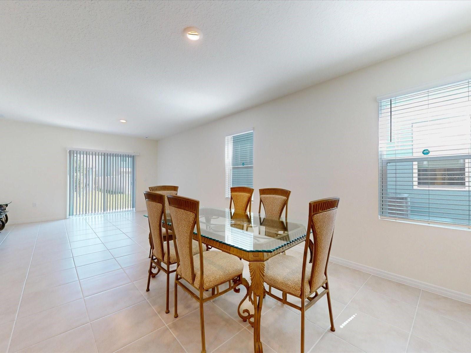 Image 7 of 43 For 931 Waterfall Boulevard