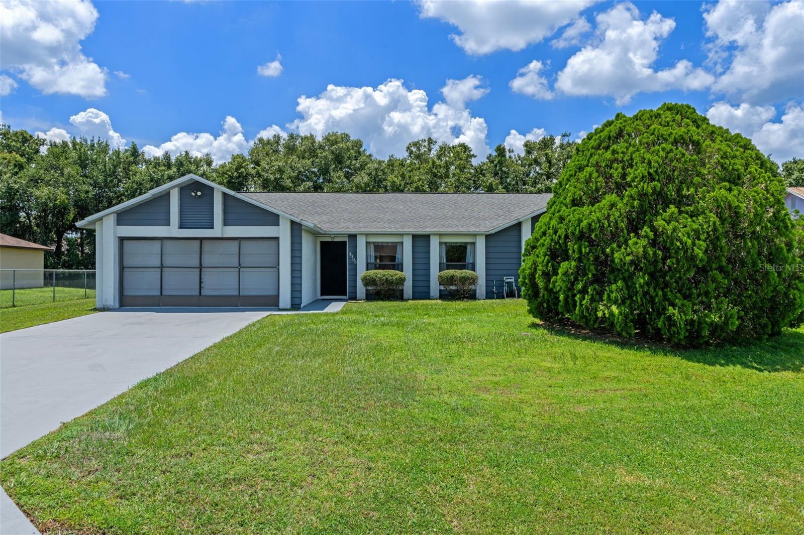 Image 2 of 23 For 3395 Pineridge Circle
