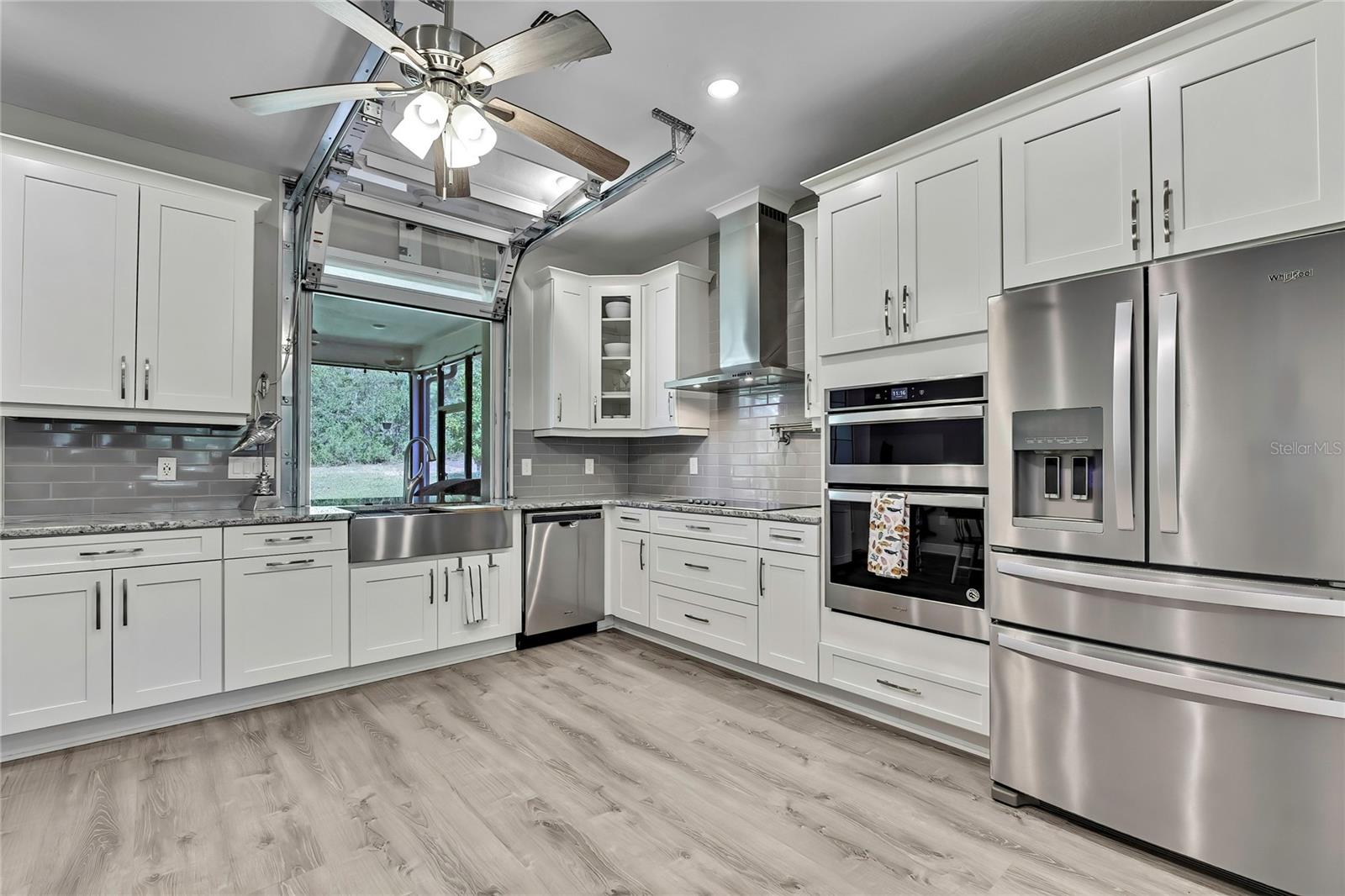 Listing photo id 8 for 9202 Satinwood Terrace