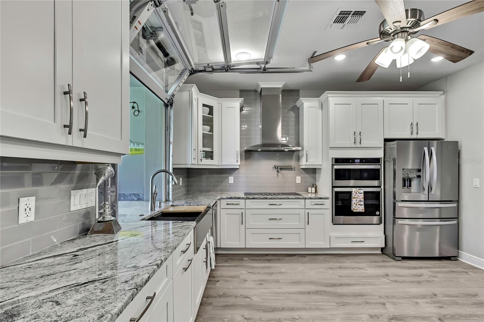 Listing photo id 9 for 9202 Satinwood Terrace
