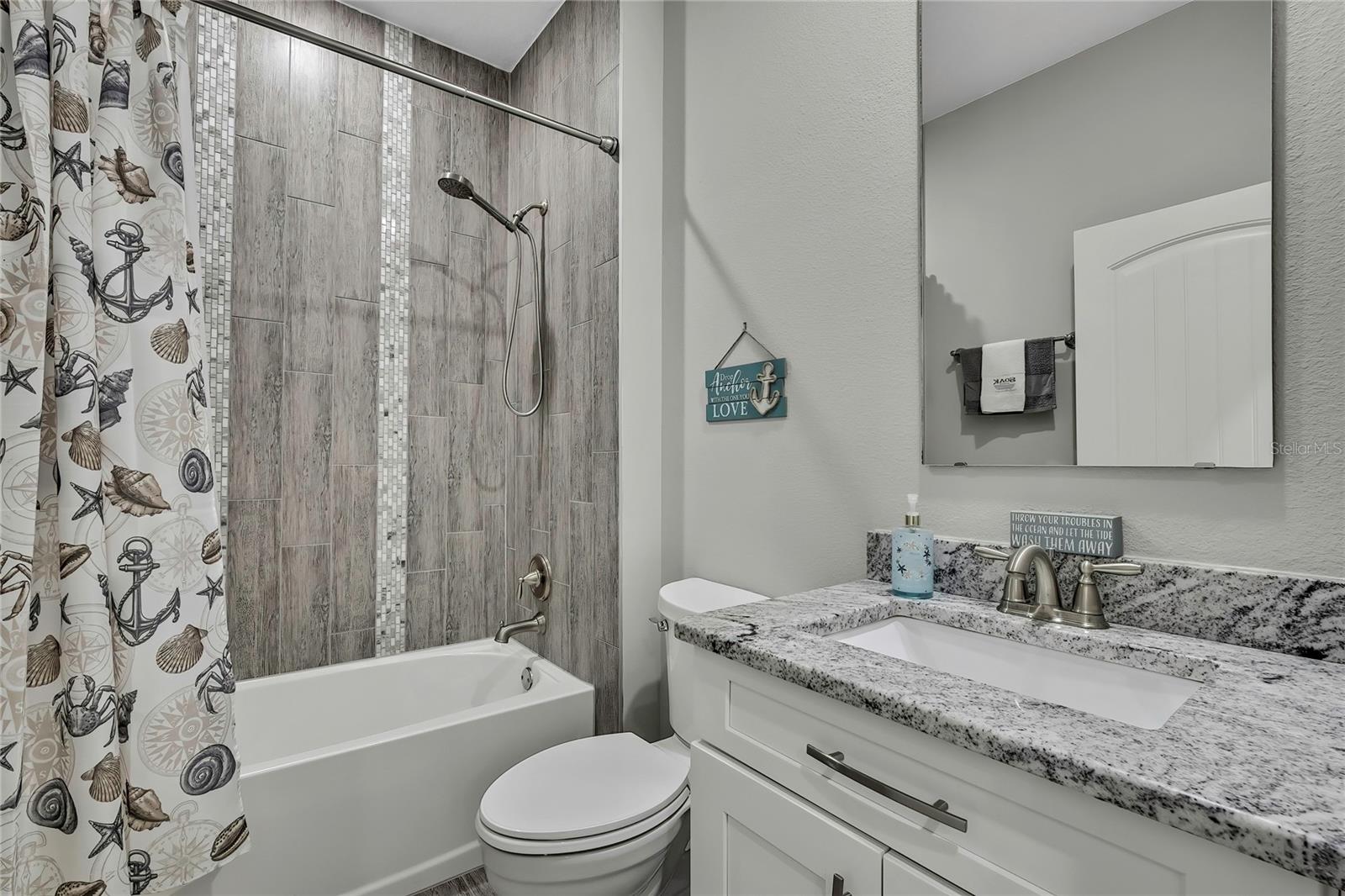 Listing photo id 25 for 9202 Satinwood Terrace