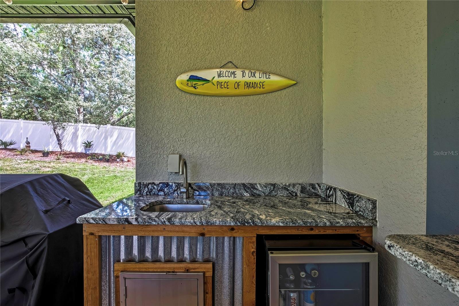 Listing photo id 33 for 9202 Satinwood Terrace