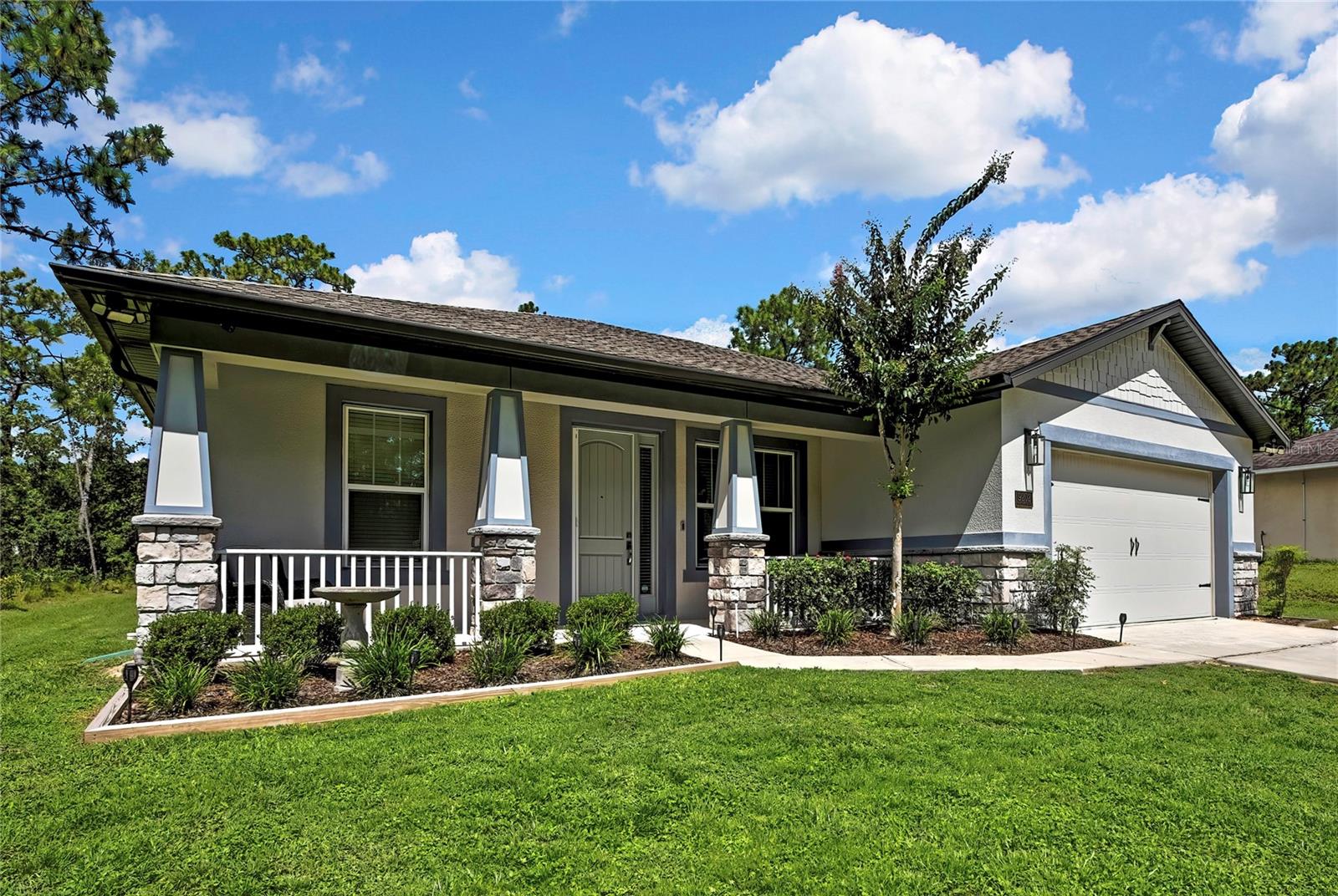 Listing photo id 35 for 9202 Satinwood Terrace